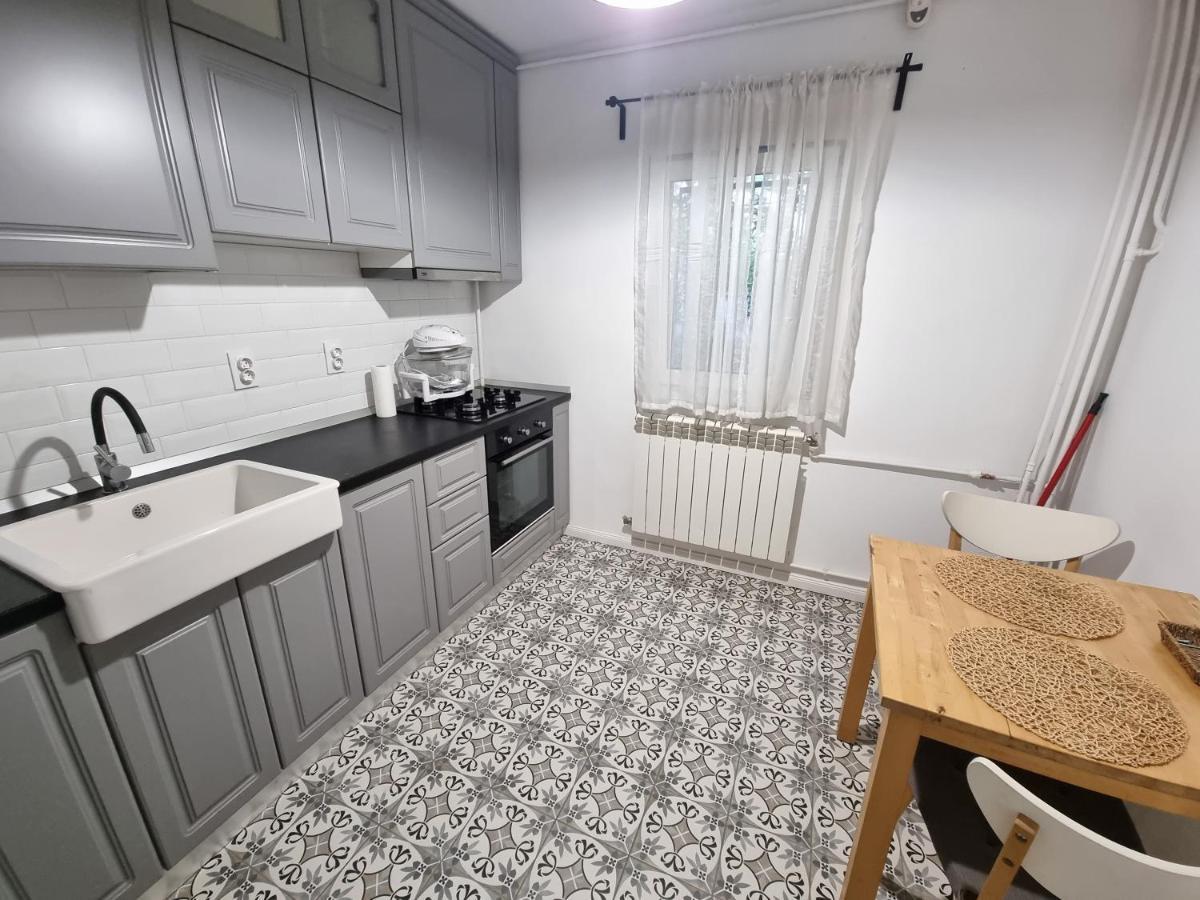 Apartment Herastrau In Bucharest