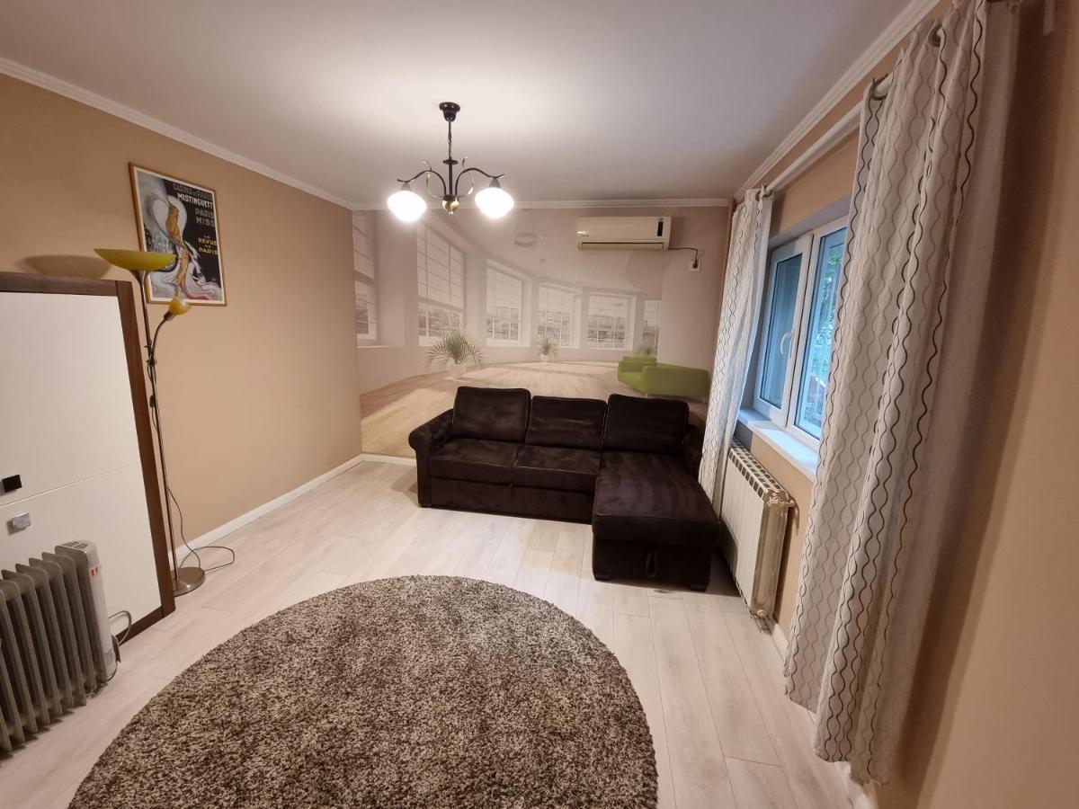 Apartment Herastrau In Bucharest